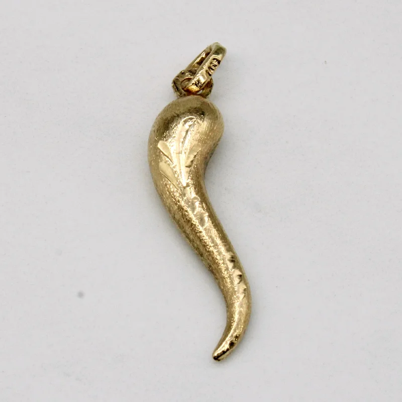 vintage-style floral brooch 10k Yellow Gold Italian Corno Pendant