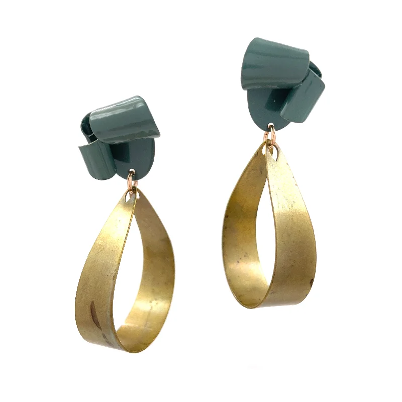 gold-plated chain necklace with charms ASY Folds with Teardrops, Evergreen & Brass gold-plated chain necklace with charms ASY Folds with Teardrops, Evergreen & Brass