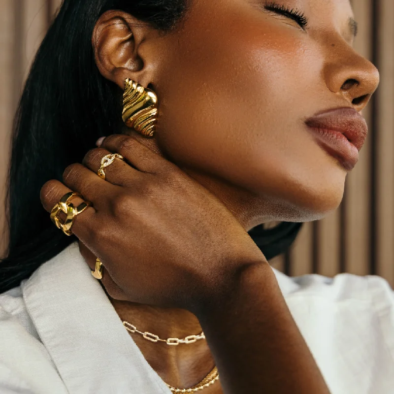 gold plated Cuban link chain Luliana Shell Earring