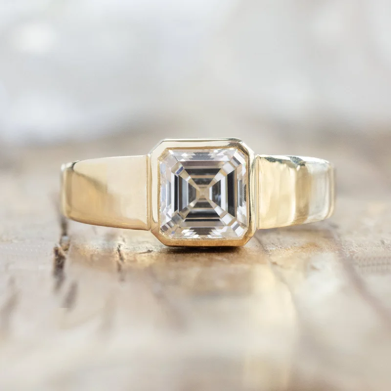 The Signet Ring | 1.25ct Lab Grown Asscher White Diamond in 14K Yellow Gold