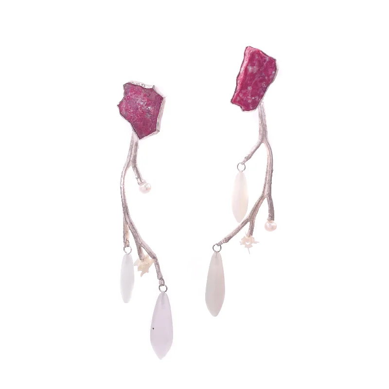 pearl stud earrings classic Thulite Lilio Earrings