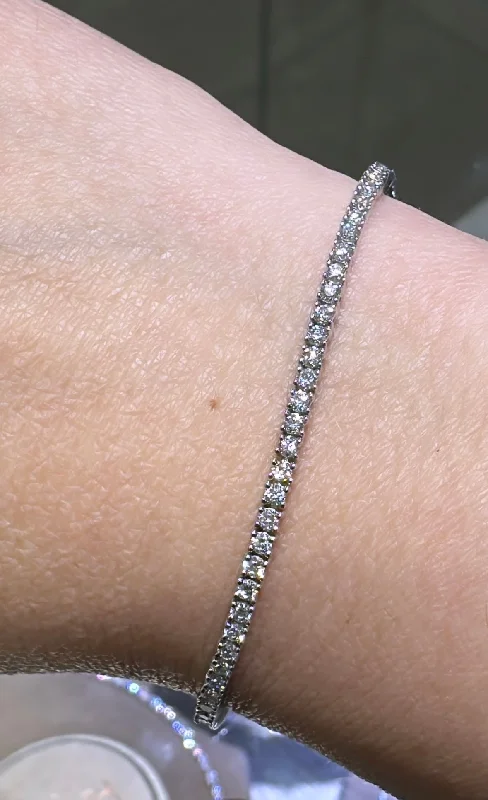 gold-plated chain necklace with charms Riviera Line Diamond Tennis Bracelet 2.00CT T.W. gold-plated chain necklace with charms Riviera Line Diamond Tennis Bracelet 2.00CT T.W.