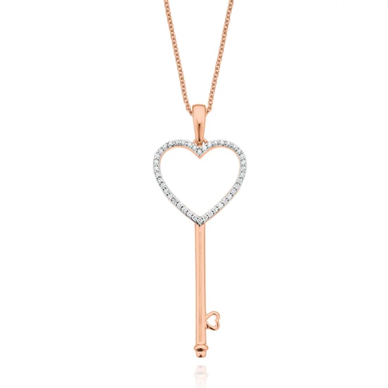 black onyx men’s signet ring 9ct Rose Gold Round Brilliant Cut Heart & Key with 0.15 Carat tw of Diamond Pendant