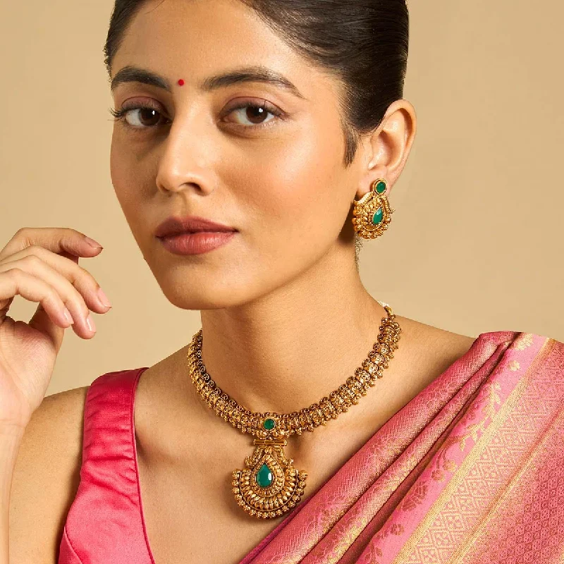 opal and gold earrings Antique Necklace 172499