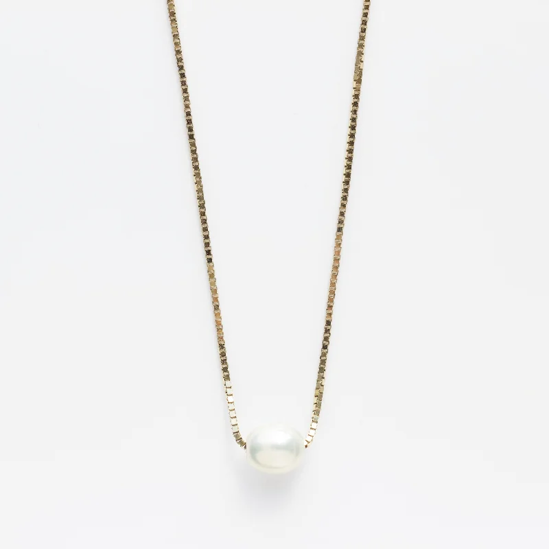 handcrafted turquoise necklace Pearl Solitaire Necklace