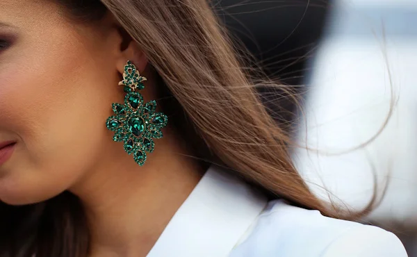 Elegant Earrings: Where Style Meets Sophistication